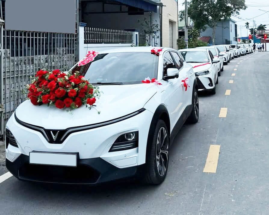 Xe hoa cưới hỏi
